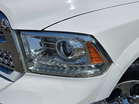 Used 2015 RAM 1500 Laramie w/ Convenience Group AWD/4WD image 29