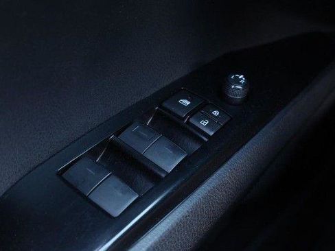 Used 2025 Toyota Camry LE FWD image 17