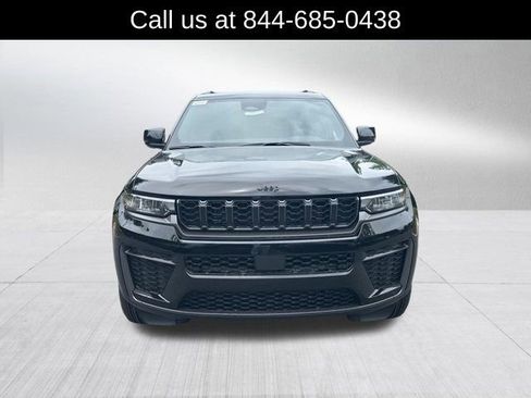 New 2026 Jeep Grand Cherokee Altitude RWD image 2