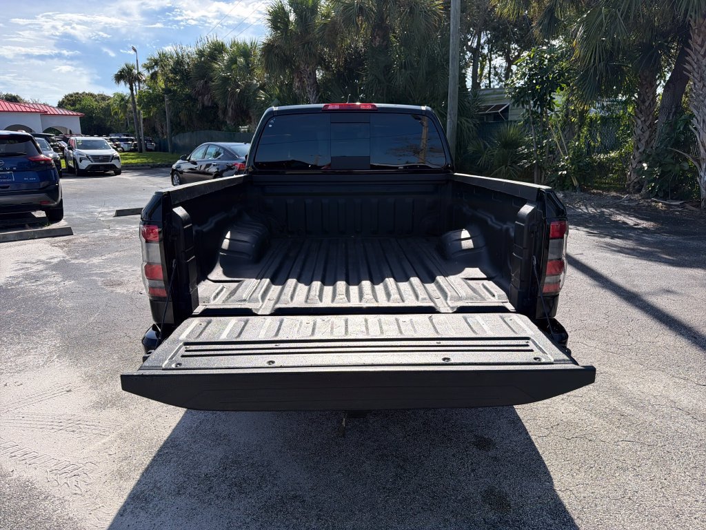 Used 2025 Nissan Frontier SV RWD image 29