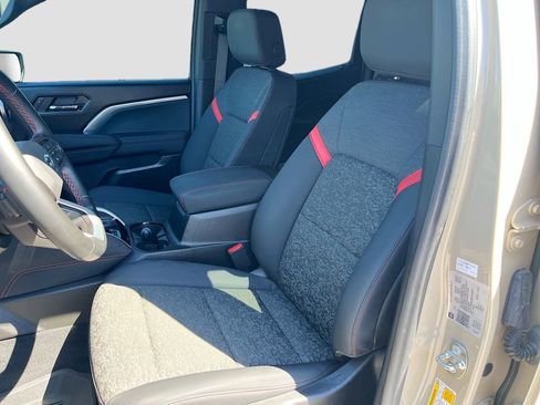 Used 2023 Chevrolet Colorado Z71 w/ Z71 Convenience Package 2 image 20