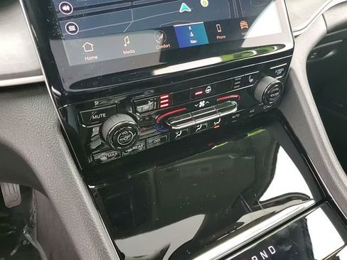 Used 2023 Jeep Grand Cherokee 4WD 4xe image 25