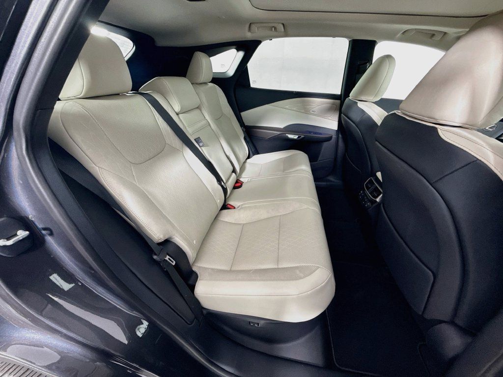 Used 2025 Lexus RX 350 AWD w/ Convenience Package image 29