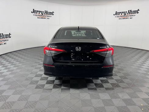 Used 2024 Honda Civic Touring image 10