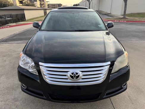 Used 2009 Toyota Avalon Limited image 2