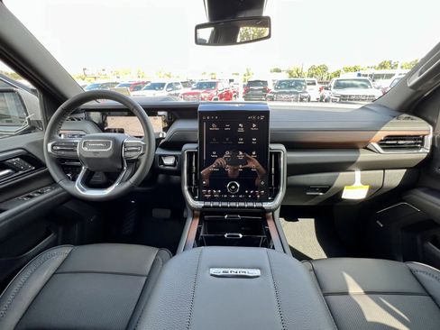 New 2025 GMC Yukon XL Denali AWD/4WD image 27