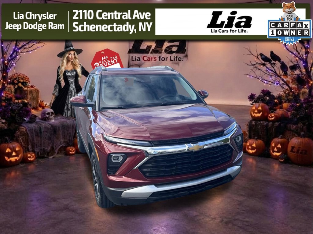 Used 2024 Chevrolet TrailBlazer LT AWD/4WD image 1