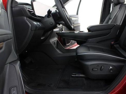 New 2026 Buick Enclave Avenir w/ Super Cruise Package FWD image 19