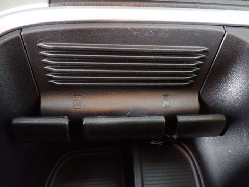 Used 2018 RAM 2500 Big Horn w/ Harvest Edition image 34