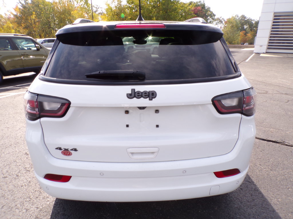 Used 2023 Jeep Compass High Altitude AWD/4WD image 11