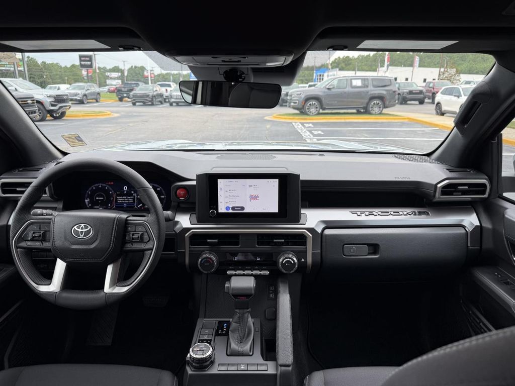Used 2026 Toyota Tacoma TRD Off-Road AWD/4WD image 3