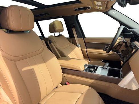 New 2026 Land Rover Range Rover Long Wheelbase SE AWD/4WD image 16