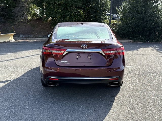 Used 2016 Toyota Avalon XLE Premium FWD image 3
