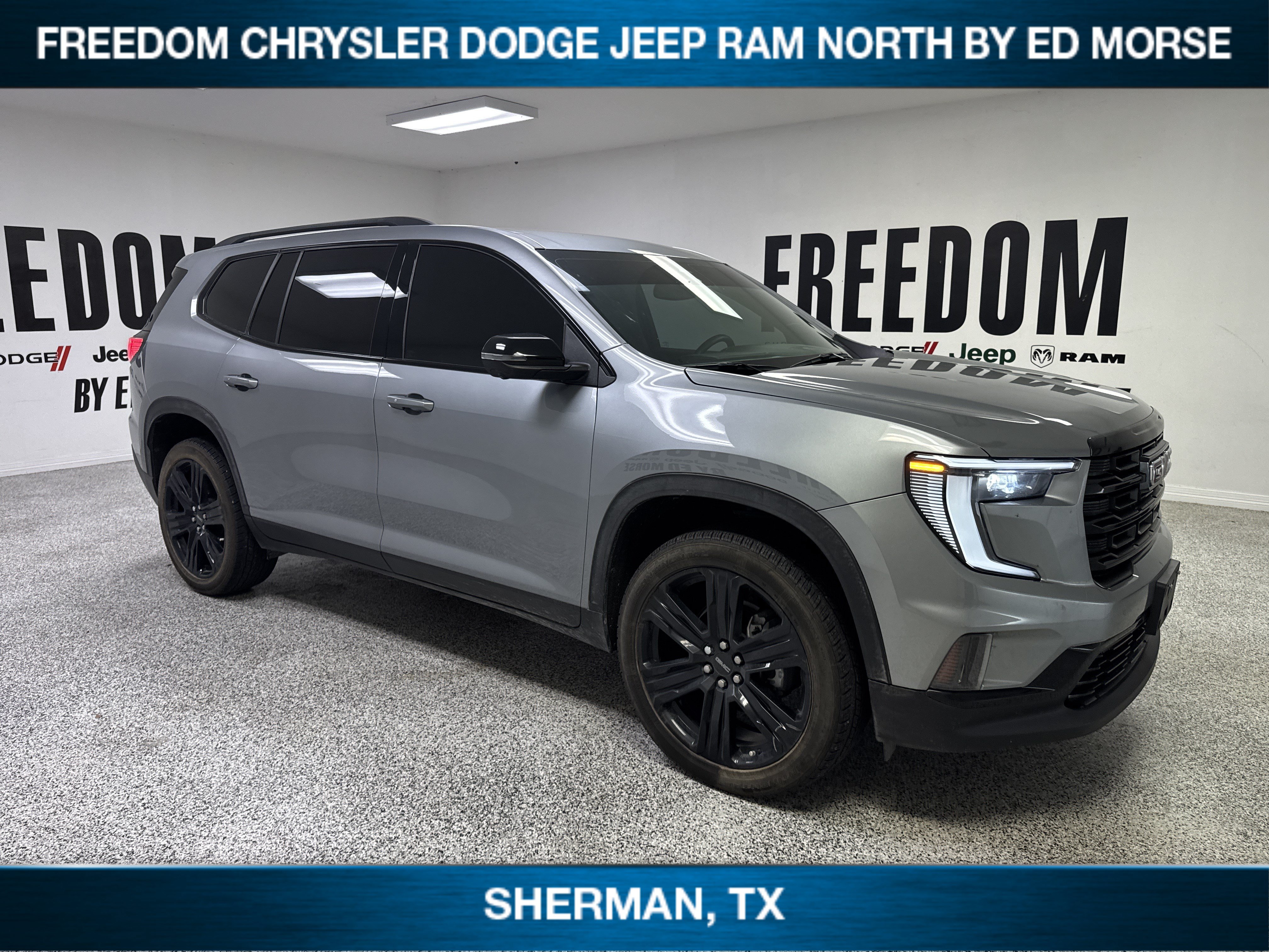 Used 2024 GMC Acadia Elevation w/ Black Edition FWD image 3