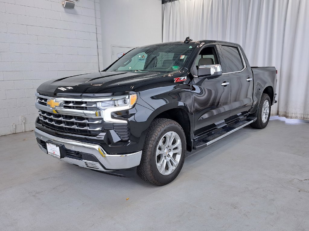 Used 2025 Chevrolet Silverado 1500 LTZ w/ LTZ Premium Package AWD/4WD image 2