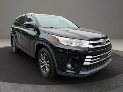 Used 2017 Toyota Highlander XLE