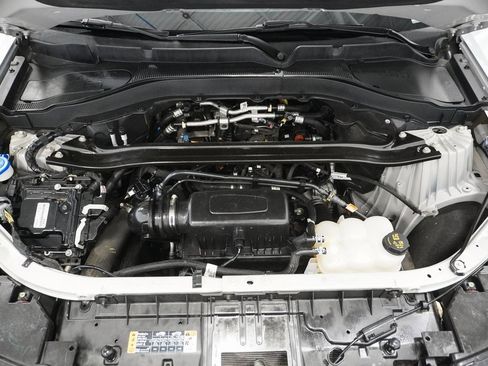 Used 2023 Ford Explorer Limited w/ Equipment Group 301A image 9