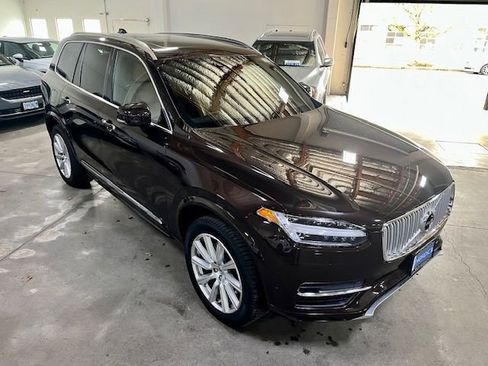 Used 2018 Volvo XC90 T8 Inscription image 4