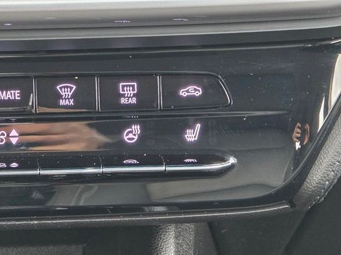 Used 2022 Chevrolet Bolt LT w/ Infotainment Package image 14