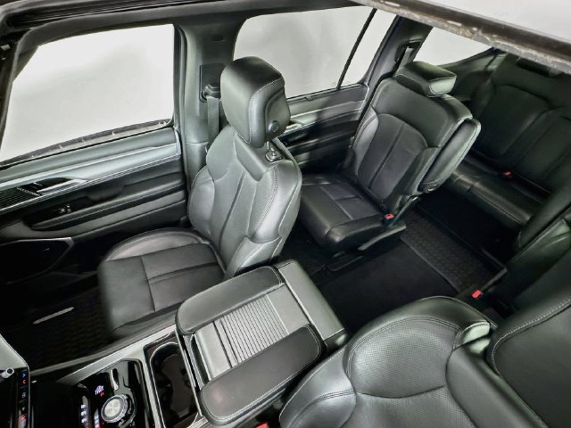 Used 2024 Jeep Wagoneer Series II w/ Convenience Group I AWD/4WD image 27