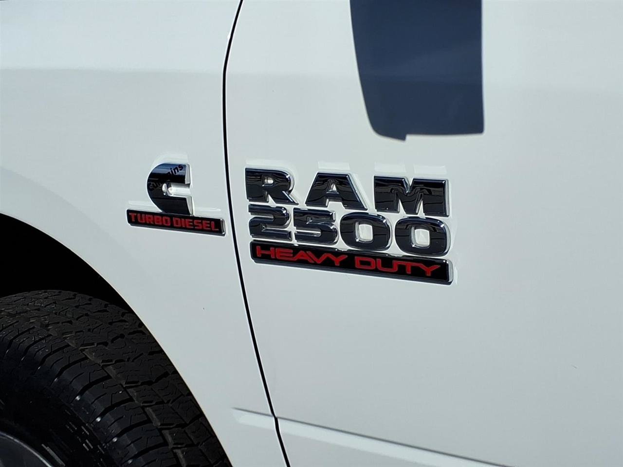 Used 2014 RAM 2500 Tradesman w/ Chrome Appearance Group AWD/4WD image 29