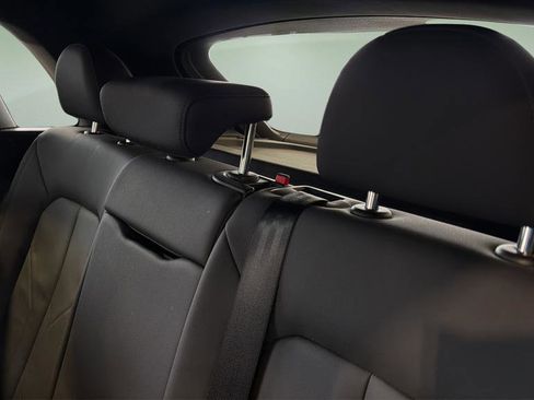 Used 2019 Audi Q3 2.0T Premium image 16