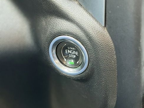 Used 2019 Chevrolet Silverado 1500 RST image 14