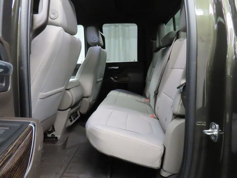 Used 2022 GMC Sierra 2500 SLE w/ SLE Convenience Package AWD/4WD image 10