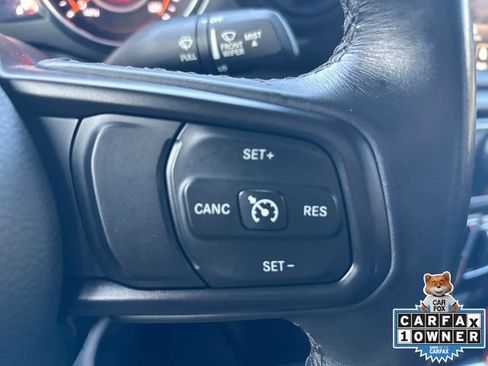 Used 2022 Jeep Gladiator Sport AWD/4WD image 12