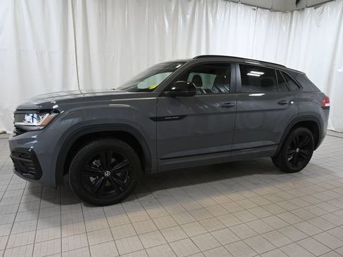 Used 2023 Volkswagen Atlas Cross Sport SEL R-Line AWD/4WD image 10