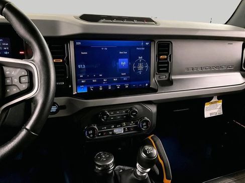 Used 2023 Ford Bronco Badlands AWD/4WD image 6