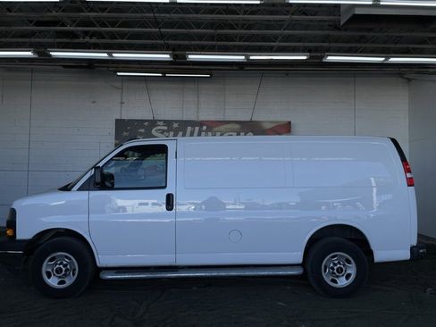 Used 2024 GMC Savana 2500 w/ Driver Convenience Package image 2