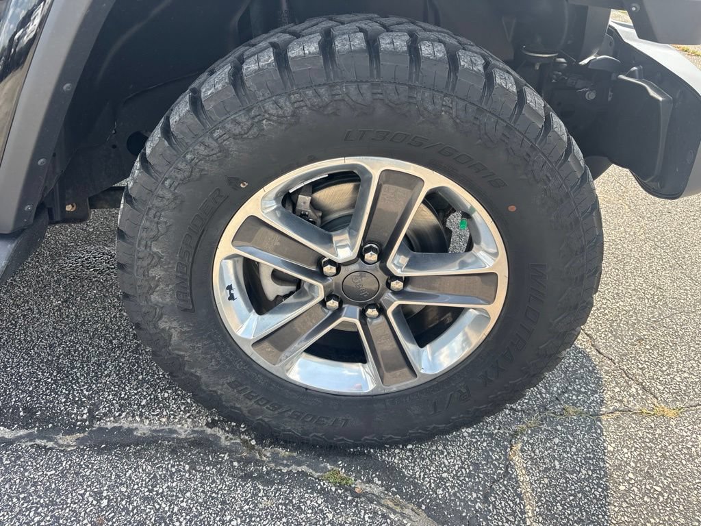 Used 2020 Jeep Wrangler Unlimited Sahara AWD/4WD image 11