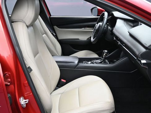 Used 2020 MAZDA MAZDA3 AWD Hatchback w/ Preferred Pkg image 30