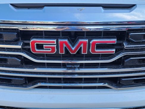 New 2026 GMC Sierra 1500 SLT w/ SLT Premium Plus Package image 10