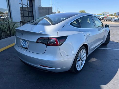 Used 2018 Tesla Model 3 Long Range RWD image 8