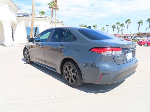 Used 2023 Toyota Corolla LE FWD image 5