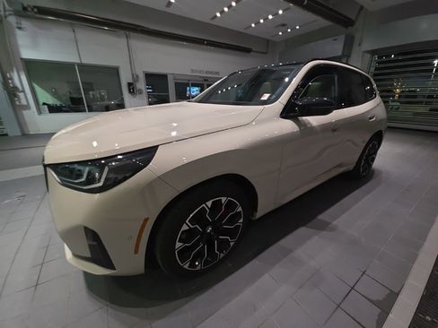 Used 2025 BMW X3 M50 w/ Premium Package image 31