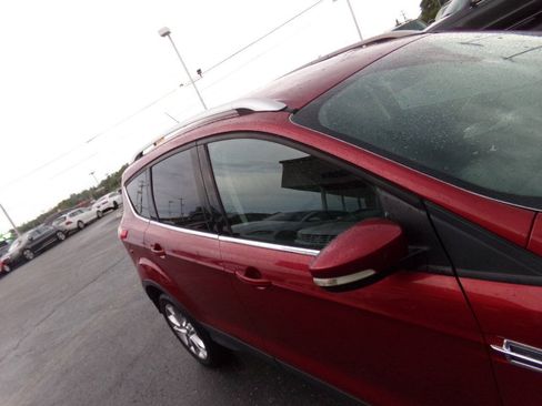 Used 2016 Ford Escape Titanium AWD/4WD image 39