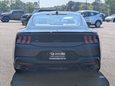 Used 2025 Ford Mustang GT Premium image 8