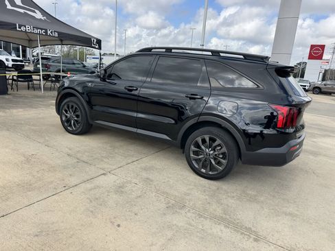 Certified 2023 Kia Sorento X-Line EX image 22