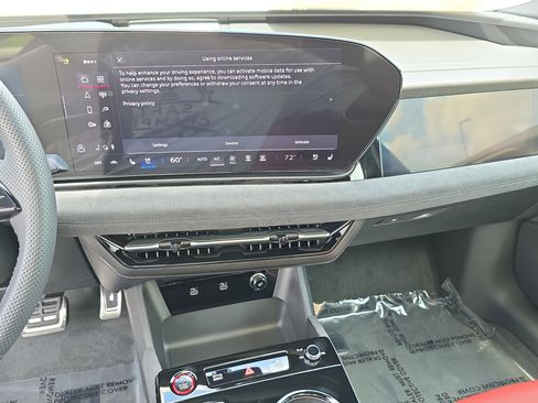 New 2025 Audi S6 e-tron Prestige image 18