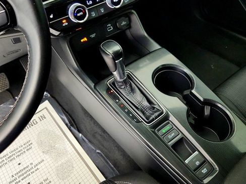 Used 2022 Honda Civic EX image 17