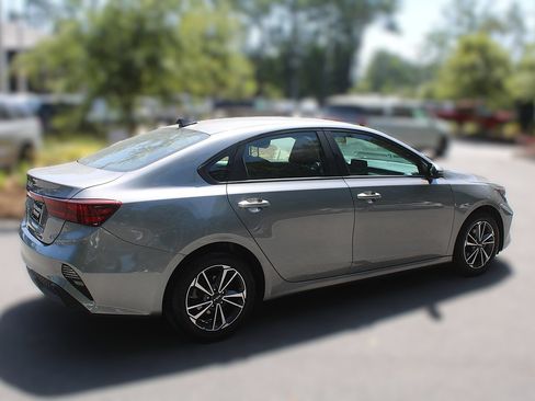 Certified 2024 Kia Forte LXS FWD image 11