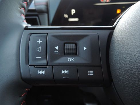 New 2026 Nissan Kicks SR image 24