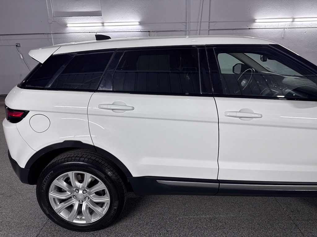 Used 2019 Land Rover Range Rover Evoque AWD/4WD image 5