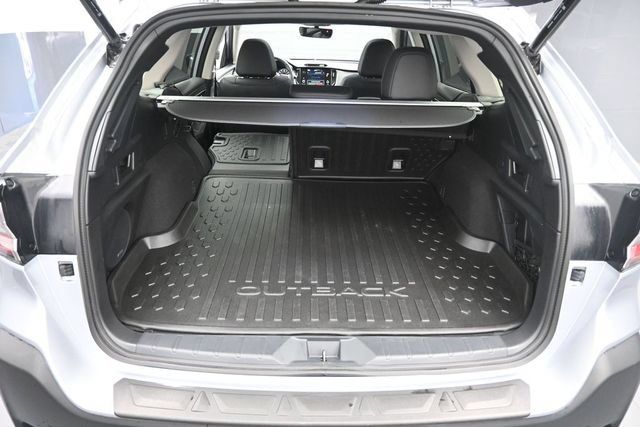 Used 2025 Subaru Outback Limited w/ Popular Package #2 AWD/4WD image 24