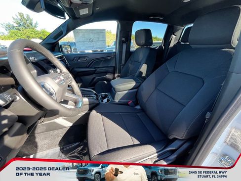 New 2026 GMC Canyon Elevation w/ Convenience Package image 11