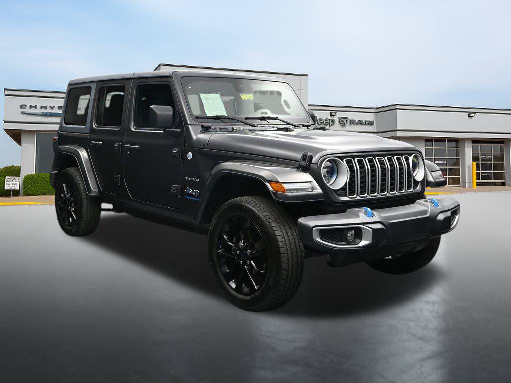 Used 2024 Jeep Wrangler Unlimited Sahara w/ Technology Group AWD/4WD image 7