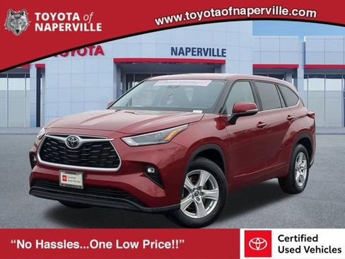 Used 2023 Toyota Highlander LE image 1
